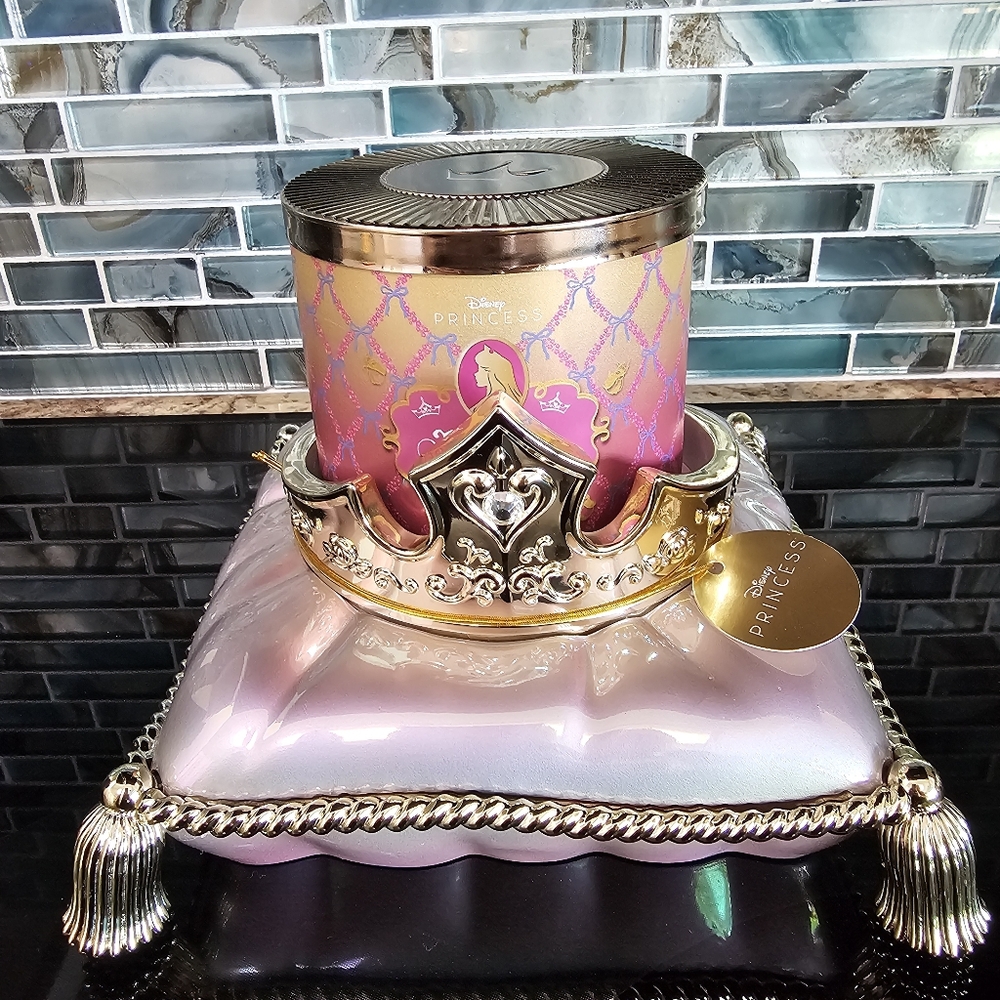 Bath and Body Disney Princess Aurora Crown Pedestal3-Wick Candle Holder NEW